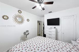 1860 NW 127th St, Miami, FL 33167 - Photo 23