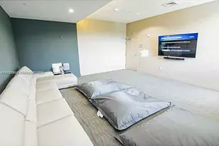 600 NE 27th St, Miami, FL 33137 - Photo 9