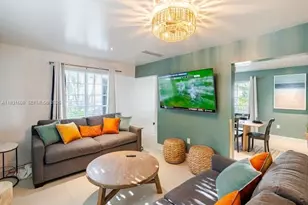 1020 6th St, Miami Beach, FL 33139 - Photo 13