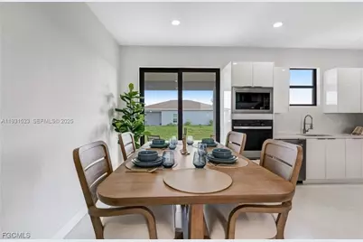 8106 Olive Ct, Labelle, FL 33935 - Photo 3