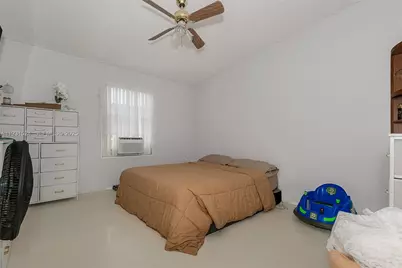 220 #186 NE 12th Ave, Homestead, FL 33030 - Photo 17
