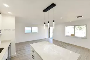 2572 NW 20th St, Fort Lauderdale, FL 33311 - Photo 7