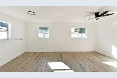 2572 NW 20th St, Fort Lauderdale, FL 33311 - Photo 19