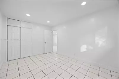 411 SE 3rd Ave #2, Hallandale Beach, FL 33009 - Photo 7