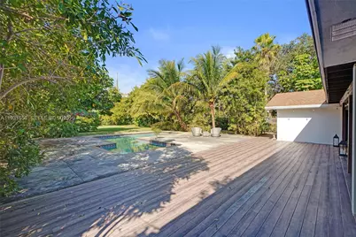 21440 Highland Lakes Blvd, Miami, FL 33179 - Photo 59