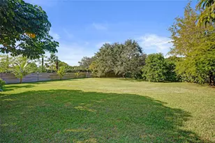 21440 Highland Lakes Blvd, Miami, FL 33179 - Photo 69