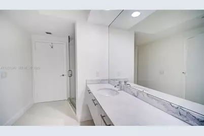 55 SE 6th St #2700, Miami, FL 33131 - Photo 19