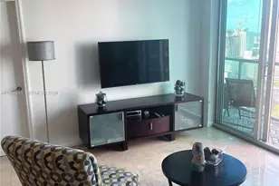 500 Brickell Ave, Miami, FL 33131 - Photo 13