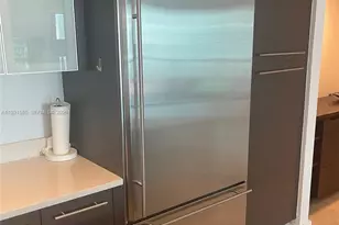 500 Brickell Ave, Miami, FL 33131 - Photo 13