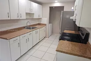 8415 SW 107th Ave, Miami, FL 33173 - Photo 5