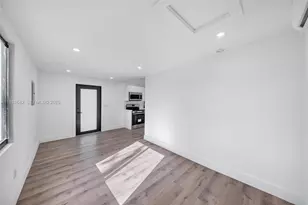 6911 NW 4th Ct, Miami, FL 33150 - Photo 5