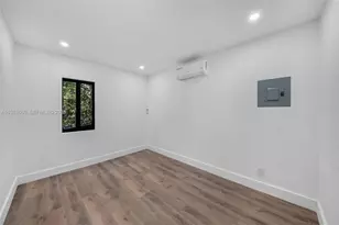 6911 NW 4th Ct, Miami, FL 33150 - Photo 11