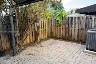 7402 NW 179th Terrace, Hialeah, FL 33015 - Photo 11