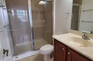 5869 Hampton Hills Blvd, Tamarac, FL 33321 - Photo 11