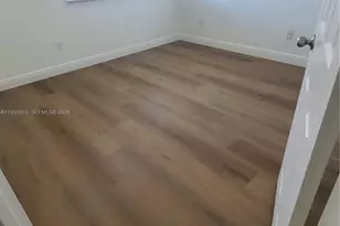 5869 Hampton Hills Blvd, Tamarac, FL 33321 - Photo 7