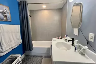 92 SW 3rd St, Miami, FL 33130 - Photo 27