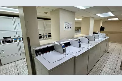 1805 Sans Souci Blvd #525, North Miami, FL 33181 - Photo 11