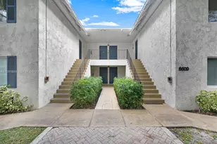 8609 SW 68th Ct, Pinecrest, FL 33156 - Photo 5