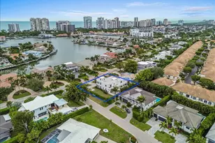 3800 Crayton Rd, Naples, FL 34103 - Photo 5