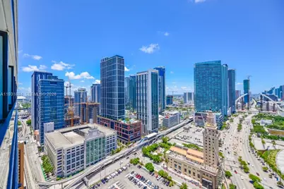 398 NE 5th St #2407, Miami, FL 33132 - Photo 17