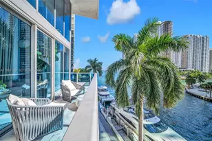 200 Biscayne Blvd Way, Miami, FL 33131 - Photo 13