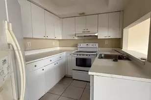 8255 SW 152nd Ave, Miami, FL 33193 - Photo 11