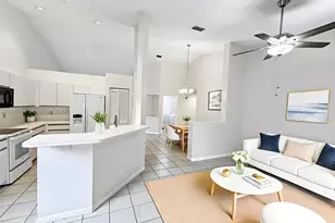 807 Sand Creek Cir, Weston, FL 33327 - Photo 3