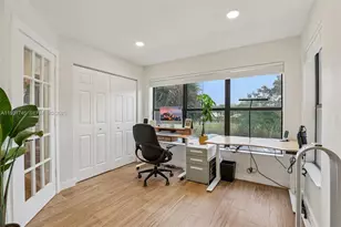 2926 S University Dr, Davie, FL 33328 - Photo 19