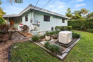 736 Alhambra Cir, Coral Gables, FL 33134 - Photo 33