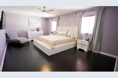 3455 NE 1st St, Homestead, FL 33033 - Photo 11