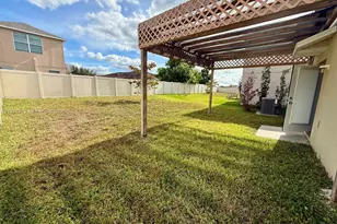 6821 Blue Moon Wy, Sun City Center, FL 33573 - Photo 9