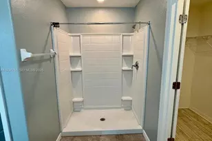 6821 Blue Moon Wy, Sun City Center, FL 33573 - Photo 19