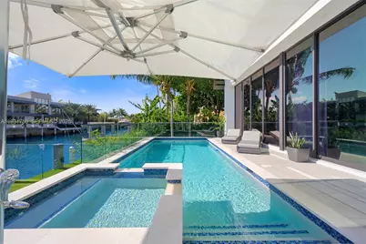 3260 NE 165th St, North Miami Beach, FL 33160 - Photo 35