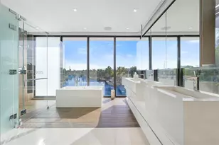 3260 NE 165th St, North Miami Beach, FL 33160 - Photo 23