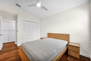 1420 Weeping Willow Way, Hollywood, FL 33019 - Photo 35