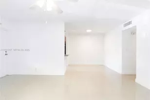 8704 NW 35th St, Coral Springs, FL 33065 - Photo 7