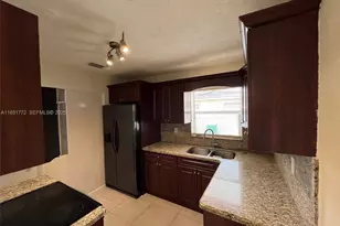 20431 NW 46th Ave, Miami Gardens, FL 33055 - Photo 7