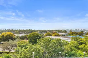 6900 Bay Dr, Miami Beach, FL 33141 - Photo 5