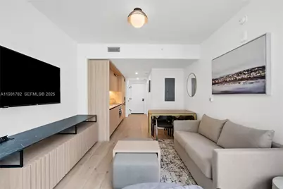 225 N Miami Ave #1012, Miami, FL 33132 - Photo 3