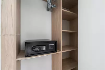 225 N Miami Ave #1012, Miami, FL 33132 - Photo 21