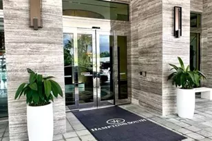 20201 E Country Club Dr, Aventura, FL 33180 - Photo 3