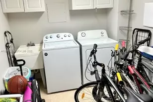 20201 E Country Club Dr, Aventura, FL 33180 - Photo 51