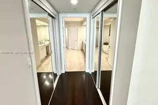 20201 E Country Club Dr, Aventura, FL 33180 - Photo 29