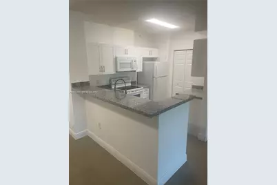 8070 N Nob Hill Rd #108, Tamarac, FL 33321 - Photo 3