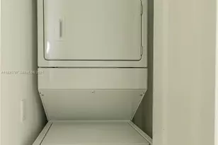 335 S Biscayne Blvd, Miami, FL 33131 - Photo 11