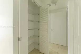 335 S Biscayne Blvd, Miami, FL 33131 - Photo 19