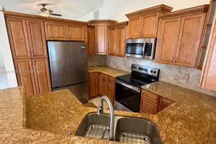 1525 Estancia Cir, Weston, FL 33327 - Photo 5