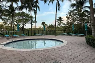 19501 W Country Club Dr, Aventura, FL 33180 - Photo 13