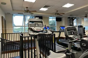 19501 W Country Club Dr, Aventura, FL 33180 - Photo 25