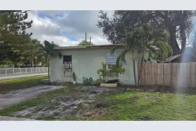 17090 NE 3rd Ct, North Miami Beach, FL 33162 - Photo 5